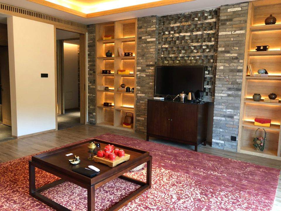 [Inside Gankeng Ancient Town/Directly reach Futian Port Line 10] Shenzhen OCT Gankeng Ancient Town - Phoenix Hakka Hotel Accommodation Package